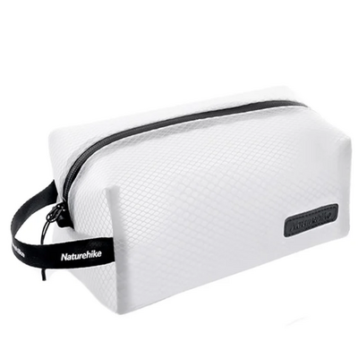 Косметичка Naturehike NH19SN010 L 2.6 л водонепроницаемая белая Косметичка Naturehike NH19SN010 L 2.6 л водонепроницаемая белая Изображение