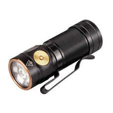 Ліхтар ручний Fenix E18R Cree XP-L HI LED з магнітною зарядкою IP68 Зображення