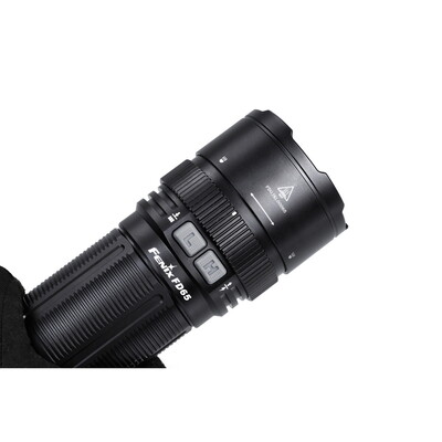 Ліхтар ручний Fenix FD65 із змінним фокусом та 3800 лм Зображення