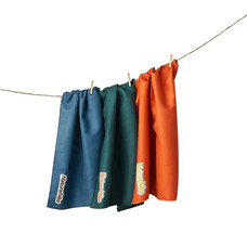 Рушник Naturehike CNK2300SS010 швидковисихаючий 90×38 см темно-зелений Зображення