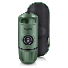 Портативна еспресо-кавоварка Wacaco Nanopresso зелена з чохлом, 18 бар Зображення